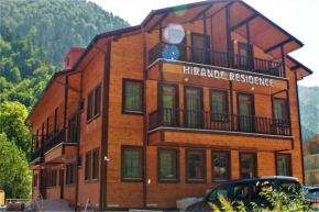 Hirande Uzungöl